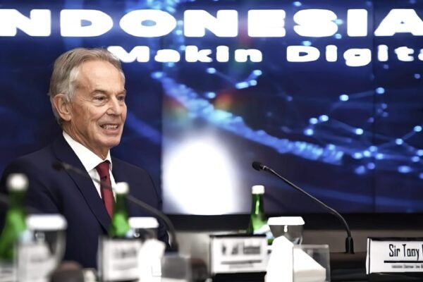 Penunjukan Tony Blair sebagai Dewan Pengawas Danantara: Langkah Strategis atau Potensi Konflik Kepentingan?