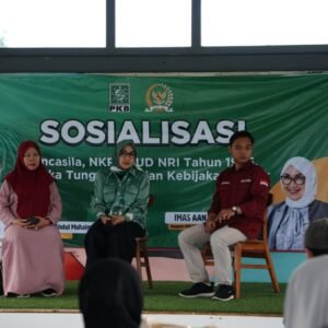 Anggota DPR RI Hj. Imas Aan Ubudiah menggandeng Forum Mahasiswa Cipeundeuy Kabupaten Garut melaksanakan sosialisasi 4 Pilar. (Ft: ist)