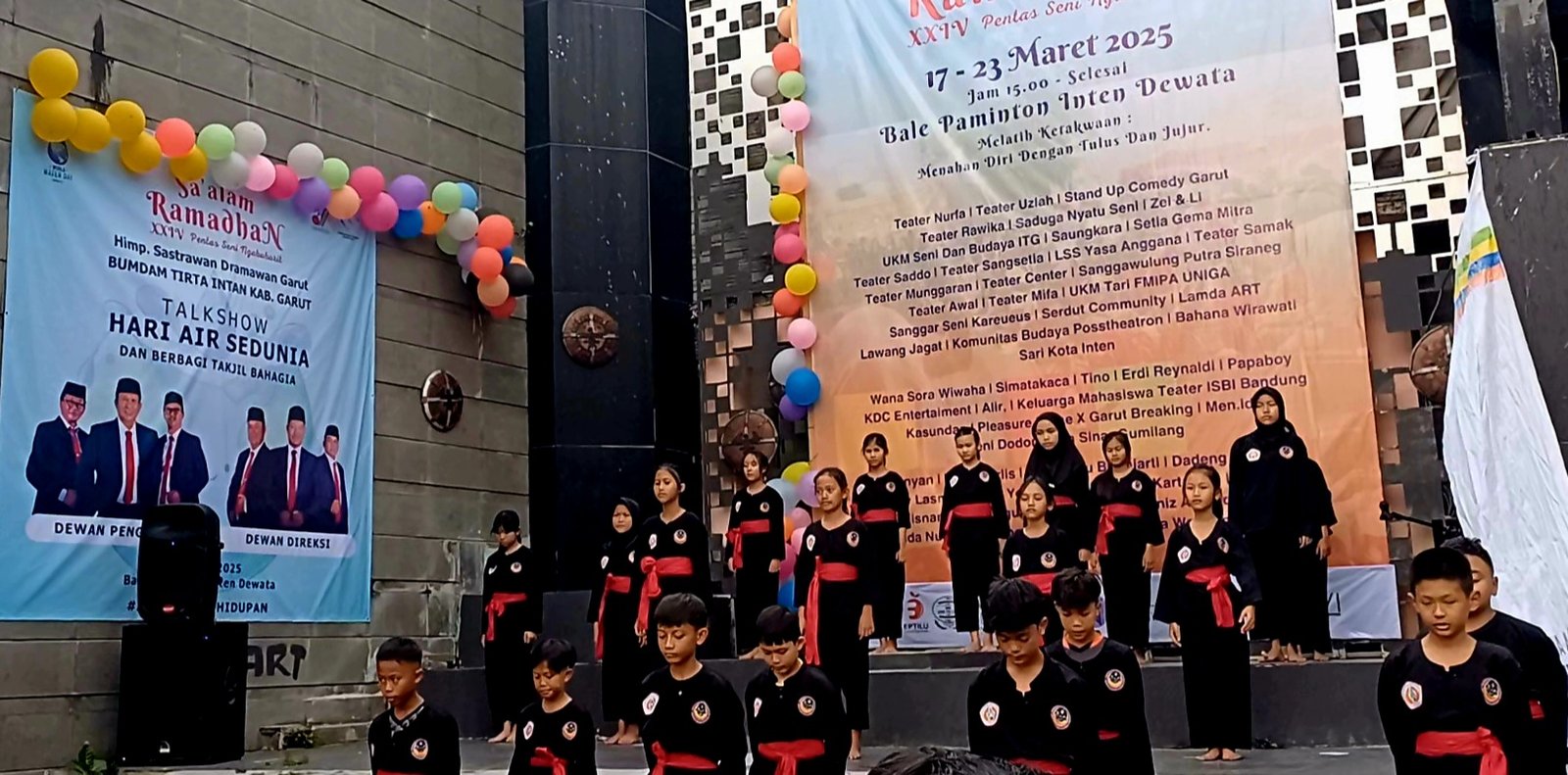 Penampilan Pencak Silat (Ft: asep ahmad)