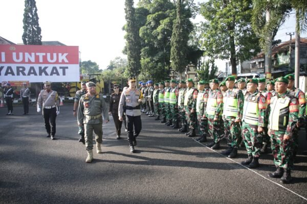 Operasi Ketupat Lodaya 2025, Bupati Garut Pimpin Apel Imbau Warga Waspada Saat Mudik