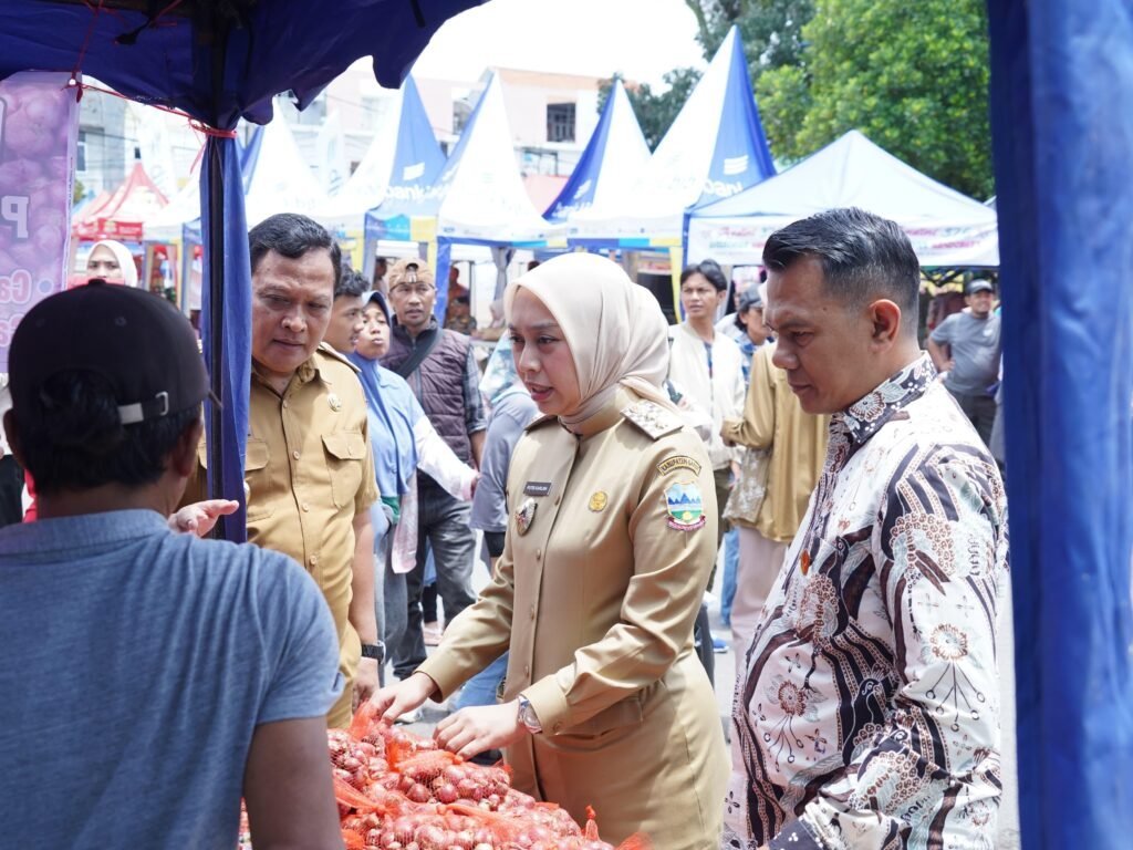 Bazar Ramadan Garut Ramaikan Islamic Center, PKL Bebas Biaya dan Layanan Publik Lengkap