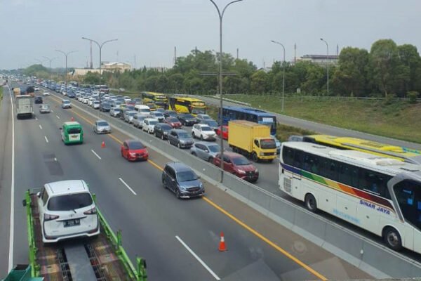 Contraflow Tol Jakarta-Cikampek Dihentikan, Sistem One Way Masih Berlaku