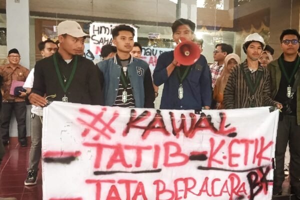 HMI Garut Desak DPRD Segera Sahkan Kode Etik dan Tata Beracara