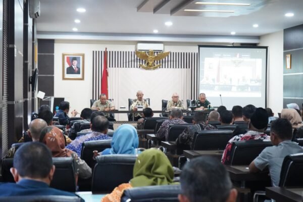 Rakor Percepatan Tanam Padi Musim Tanam 2025 dan Antisipasi Bencana Iklim, Targetkan Swasembada Pangan