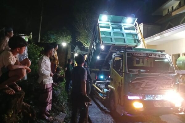 Hotmix Jalan Desa Cihaurkuning Tingkatkan Aksesibilitas dan Kesejahteraan Warga