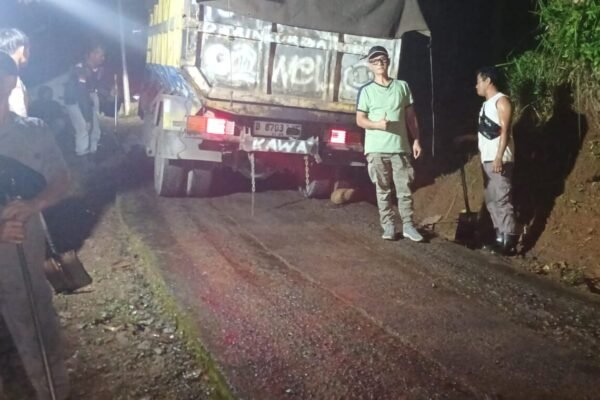 Berupaya Meningkatkan Kesejahteraan Warganya, Pemdes Mekarmulya Realisasikan DD 2025 Bangunan Jalan Hotmix