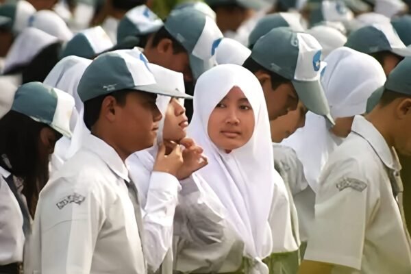 Siswa SMA/SMK/SLB di Jawa Barat Mulai Masuk Sekolah Pukul 06.30 WIB Selama Ramadan