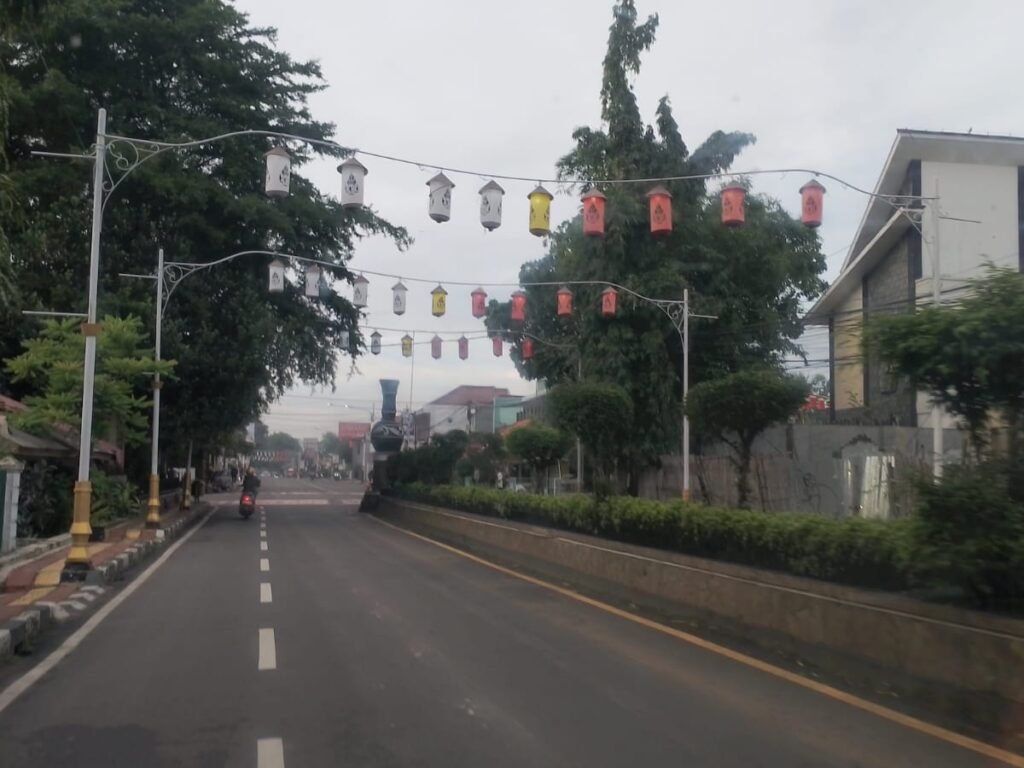 Pemkab Tangani Cepat Tumpukan Sampah di Pinggir Jalan, Warga Apresiasi