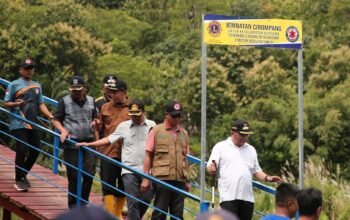 Bupati Garut Tinjau Pembangunan Jembatan dan Relokasi Korban