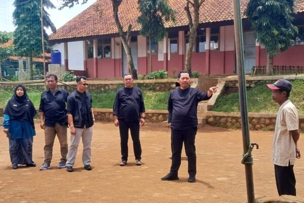 Dinas Pendidikan Garut Tinjau SDN 3 Cilampuyang Usai Audiensi dan Reses DPRD, Janji Segera Selesaikan Pembangunan Ruang Kelas