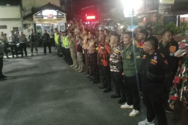 Kapolsek Cipatat Pimpin Apel Gabungan Operasi Ketupat Lodaya 2025, Imbau Masyarakat Hindari Takbiran Keliling