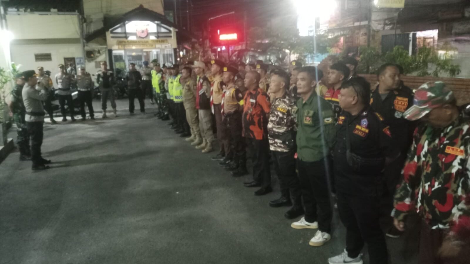 Kapolsek Cipatat Pimpin Apel Gabungan Operasi Ketupat Lodaya