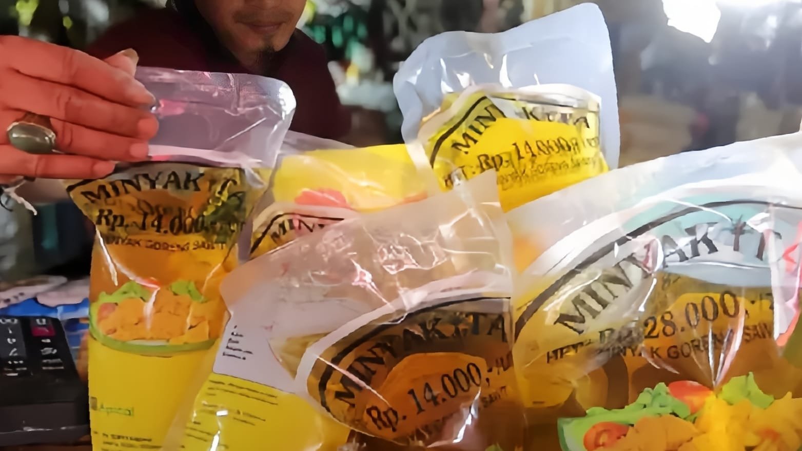 Bareskrim Polri Turun Tangan Selidiki Dugaan Kecurangan Takaran Minyak Goreng Minyakita, Mentan Minta Cabut Satgas Izin.