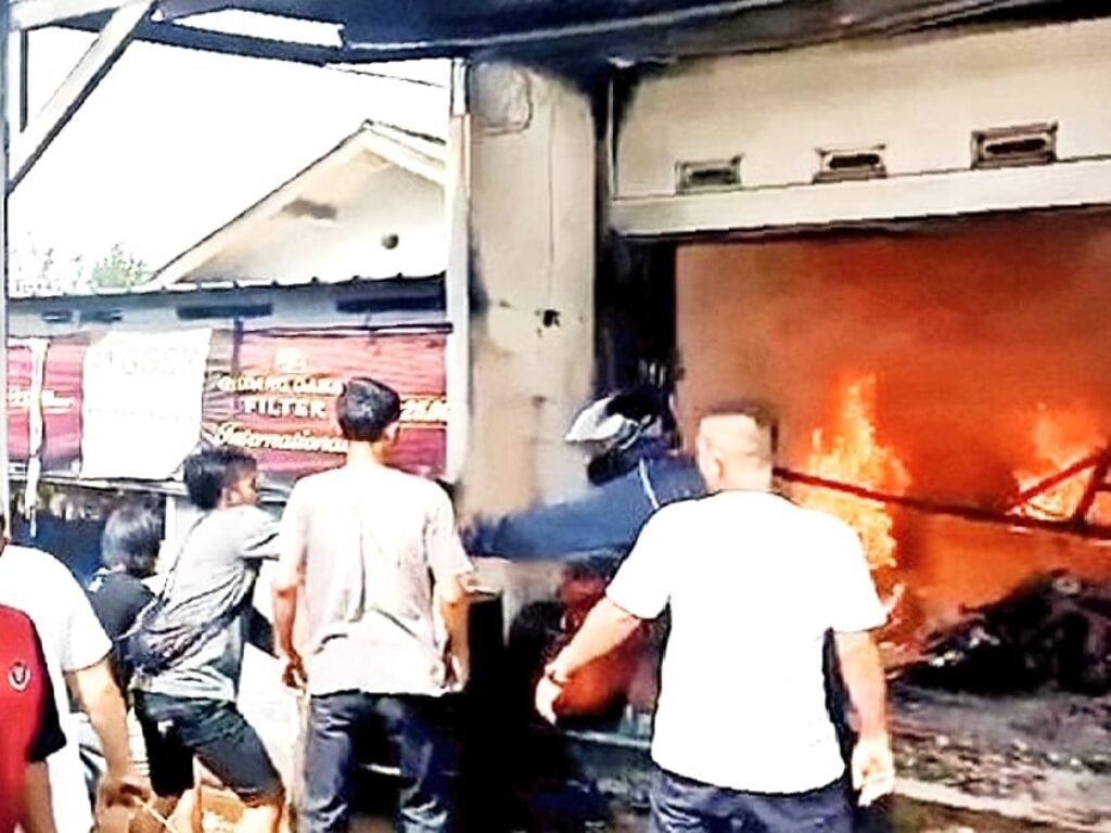 Bocah 9 Tahun Tewas Terpanggang Akibat Tragedi Kebakaran Bengkel di Garut