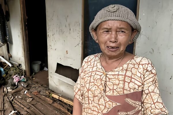Di Garut Tembok Pabrik PT. Ultimate Noble Indonesia Roboh, “Airnya Bukan Gede Lagi, Masuk Kerumah”