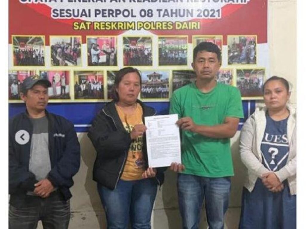 Oknum Polisi Diduga Curi Batu Bata Hampir Diamuk Masa