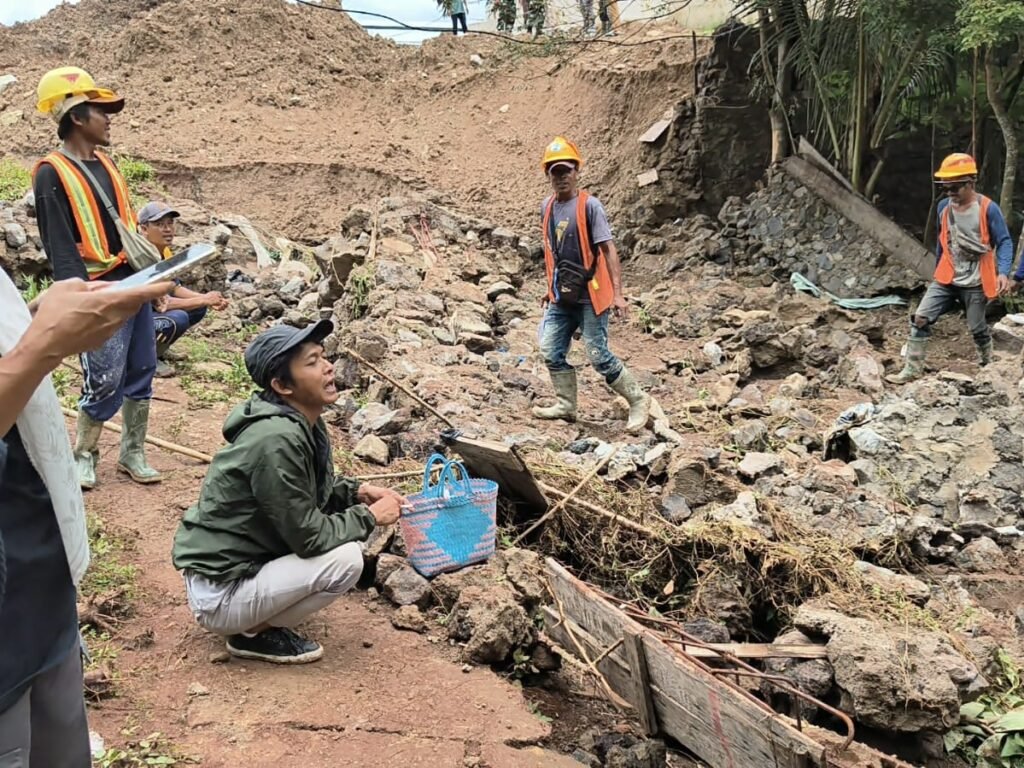 Terungkap, Dibalik Ambruknya Bangunan Pabrik di Garut, “Pekerja Pabrik Banyak Orang Jawa, Bukan Putra Daerah”