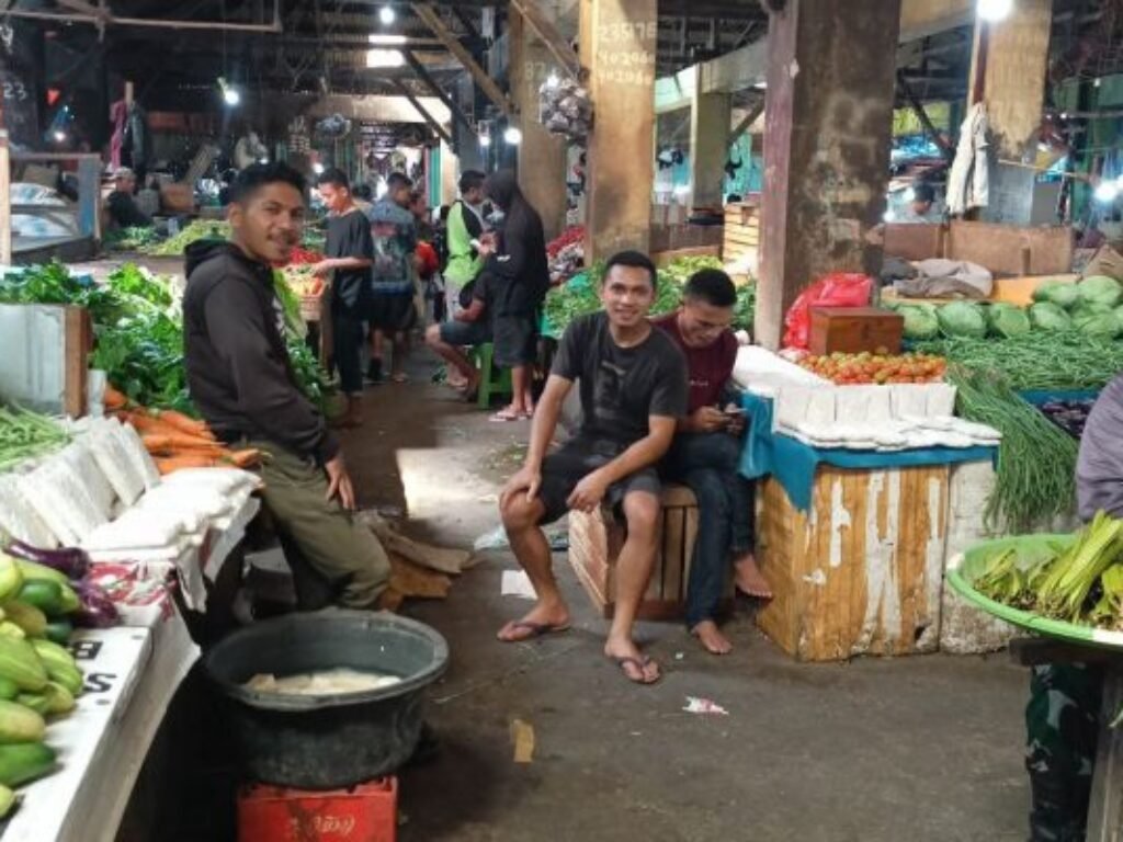 Daya Beli Masyarakat Melemah, Perputaran Uang Lebaran 2025 Turun Signifikan