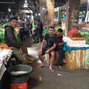 Daya Beli Masyarakat Melemah, Perputaran Uang Lebaran 2025 Turun Signifikan