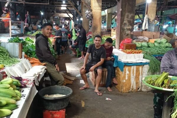 Daya Beli Masyarakat Melemah, Perputaran Uang Lebaran 2025 Turun Signifikan