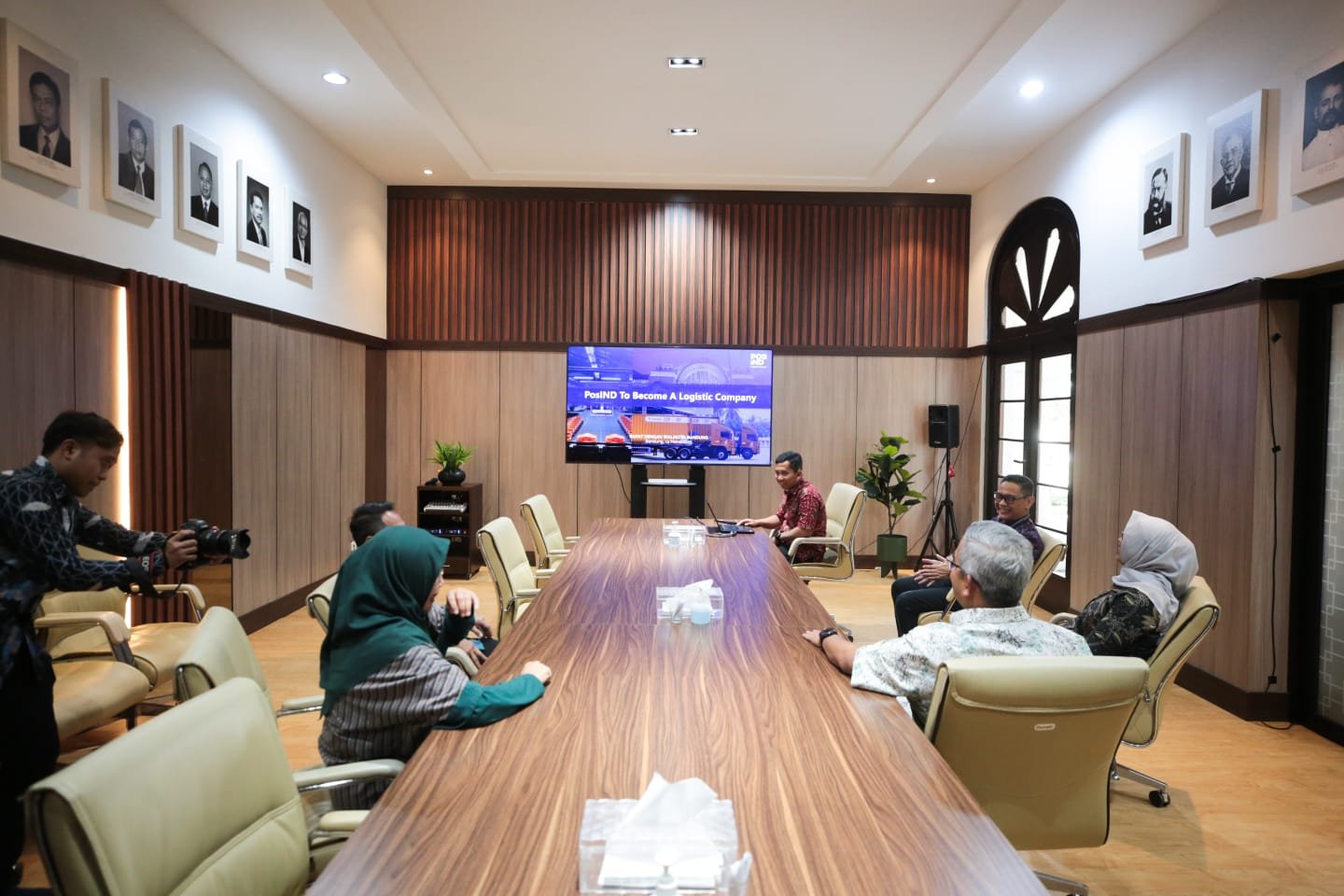 Kolaborasi Pemkot Bandung dan PT Pos Indonesia bagi Pengembangan UMKM