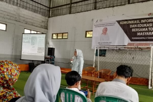 Anggota DPR RI Putih Sari Sosialisasikan Obat dan Makanan Aman di Purwakarta