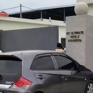 Bangunan PT. Ultimate Noble Indonesia Garut Ambruk, Vendor Gelontorkan Uang Rp. 200 Juta Ke Desa?