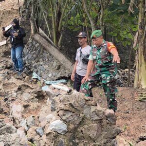 Baru Diresmikan Gubernur Jawa Barat Dan Bupati Garut, Pabrik di Cibatu Garut Roboh, Babinsa Tidak Mau Diwawancara