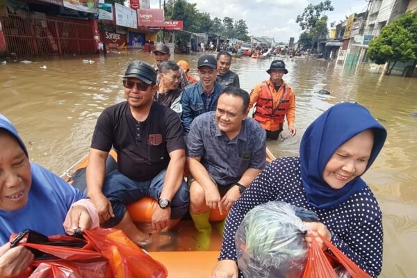 Curah Hujan Tinggi, Banjir Rendam 4 SMP dan 40 SD di Kabupaten Bandung