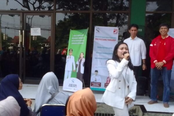 Program Mata Sehat PSI dan Klinik Abang Ijo di Purwakarta Bantu Warga yang Membutuhkan
