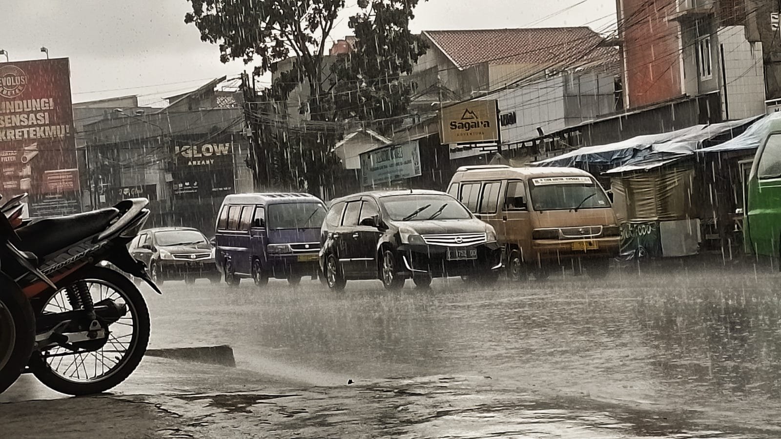 Waspada Arus Balik Hujan, BMKG Rilis Prakiraan Cuaca Arus Balik