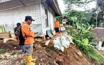 Warga Singajaya Was-was dan Menanti Kepastian Relokasi