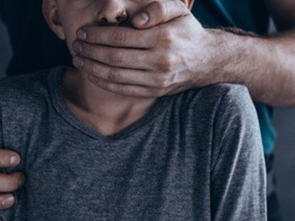 Kronologi Oknum Guru SD Cabuli Muridnya di Ruang Ganti Kolam Renang