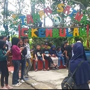 Taman Satwa Cikeumbulan Garut Ramai Dikunjungi Wisatawan Selama Liburan Lebaran