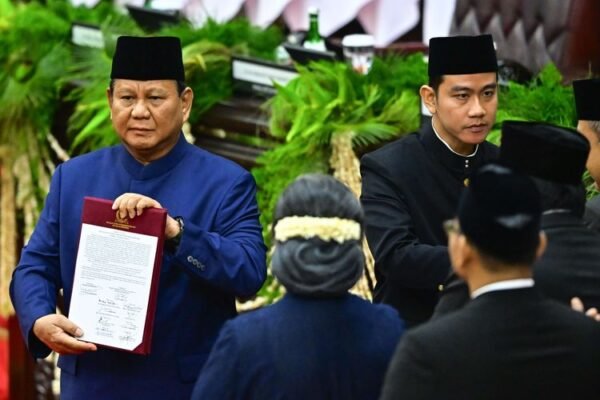 Wakil Ketua MPR Eddy Soeparno Tegaskan Pelantikan Gibran Sebagai Wapres Konstitusional, Hubungan Kabinet Solid
