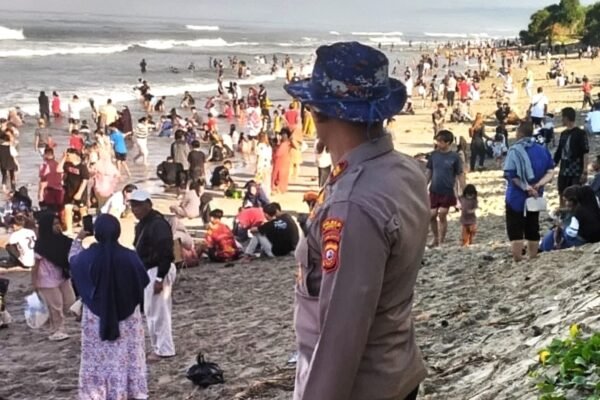 Satpolairud Polres Garut Gencarkan Patroli Pantai Selama Libur Lebaran, Pastikan Keamanan Wisatawan