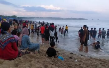 Bocah 11 Tahun Hilang Terseret Arus di Pantai Sayang Heulang
