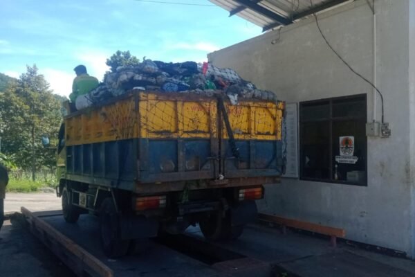 TPAS Pasir Bajing Garut Alami Peningkatan Penerimaan Sampah Usai Libur Lebaran