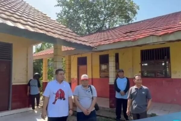 Tinjau SDN 2 Tajimalela Terbengkalai, Wakil Ketua DPRD Lampung Selatan Akan Percepatan Pembangunan Sekolah