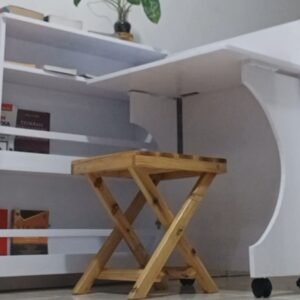 Meja Belajar Portabel. (ft: asep ahmad)