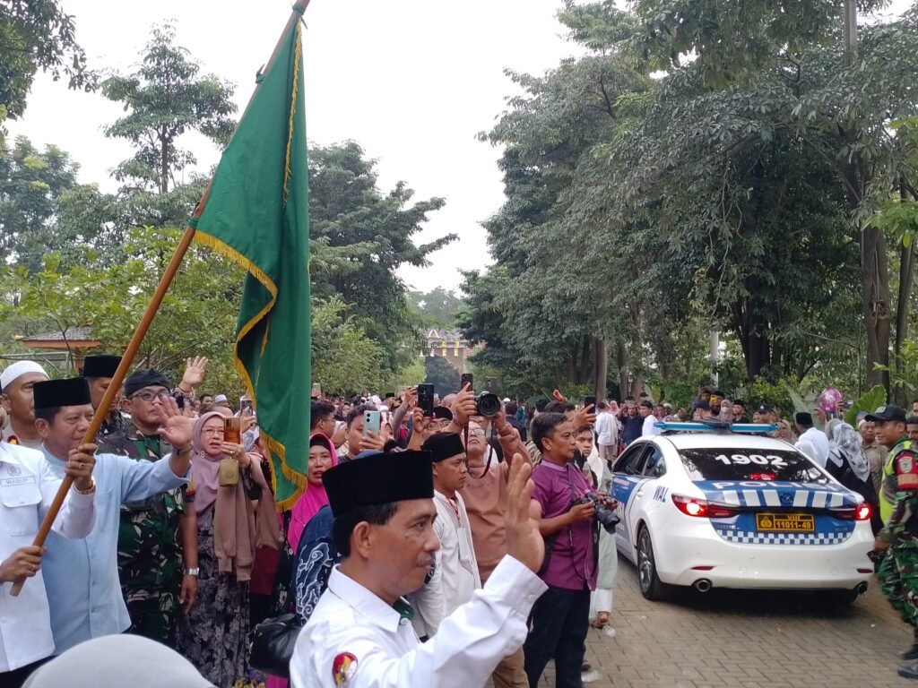 Wakil Bupati Purwakarta Lepas Jemaah Haji Kloter 23 di Tajug Gede