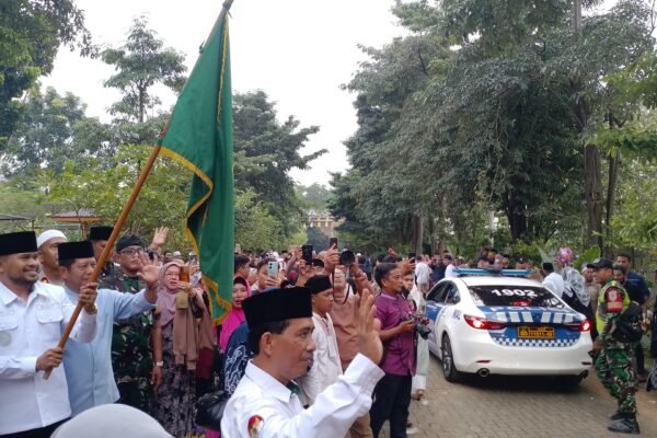 Wakil Bupati Purwakarta Lepas Jemaah Haji Kloter 23 di Tajug Gede