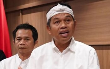 Fraksi PDIP Walk Out, Gubernur Jabar Minta Maaf ke DPRD