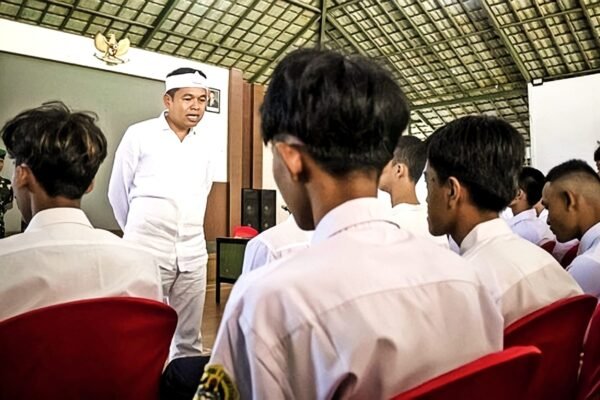Program Pembinaan Pelajar Bermasalah ala Militer di Jawa Barat Berpotensi Melanggar Prinsip-prinsip Hak Asasi Manusia