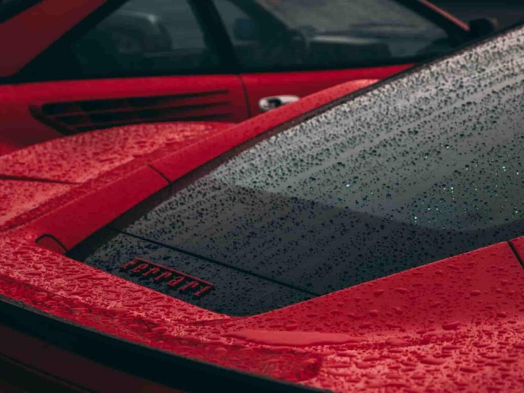 Bahaya Air Hujan Bila Dibiarkan Pada Bodi Mobil