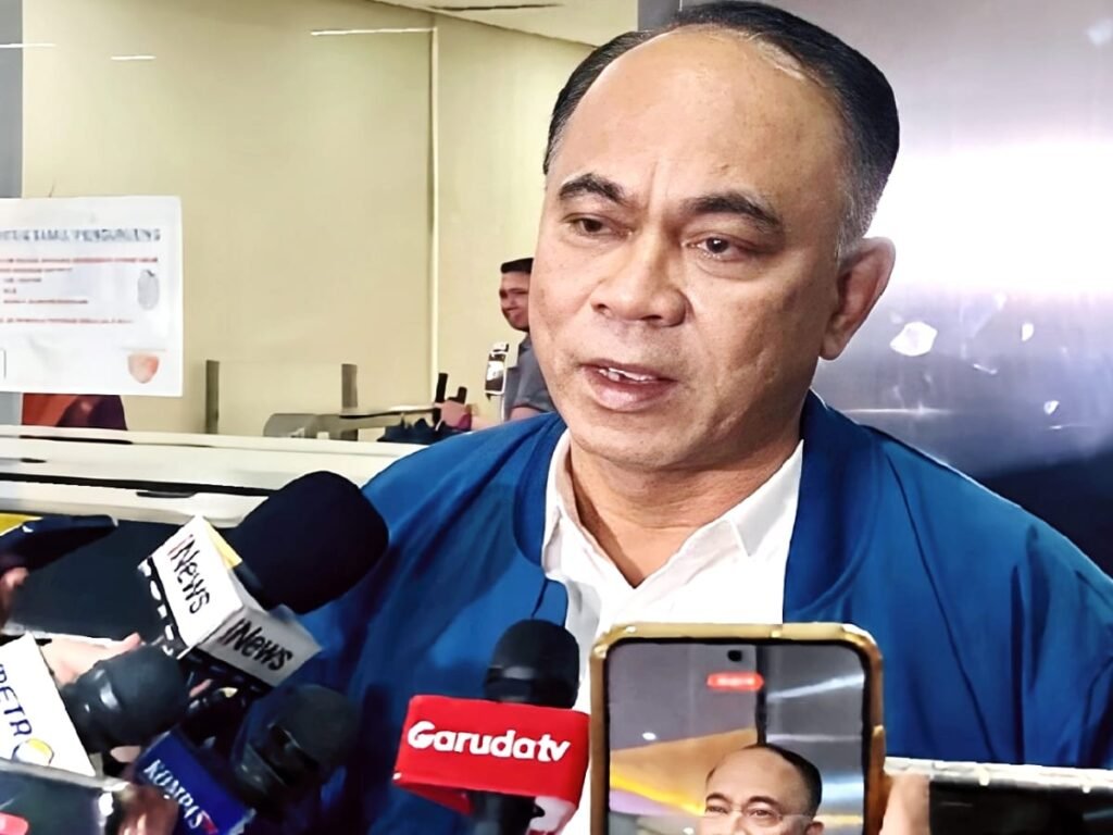 Tanggapan Singkat Menteri Koperasi Budi Arie yang Namanya Terseret Kasus Judi Online: “Gusti Allah mboten sare”