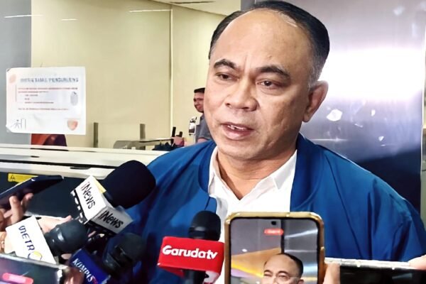 Tanggapan Singkat Menteri Koperasi Budi Arie yang Namanya Terseret Kasus Judi Online: “Gusti Allah mboten sare”