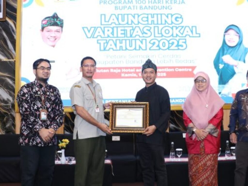 Bupati Bandung Dorong Inovasi Pertanian Dengan Meluncurkan Lima Varietas Lokal