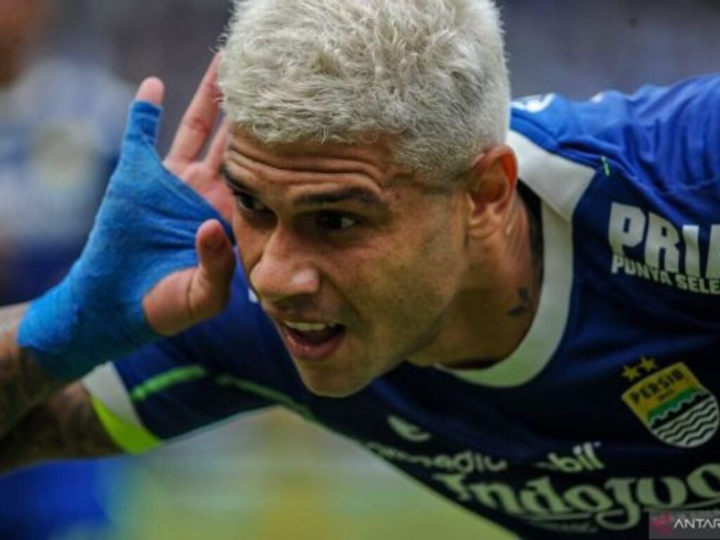 Pergantian Pemain Jelang Musim Baru adalah Hal Biasa, Pemain Persib Pasti Dikenal Setelah Keluar Namanya Akan Redup