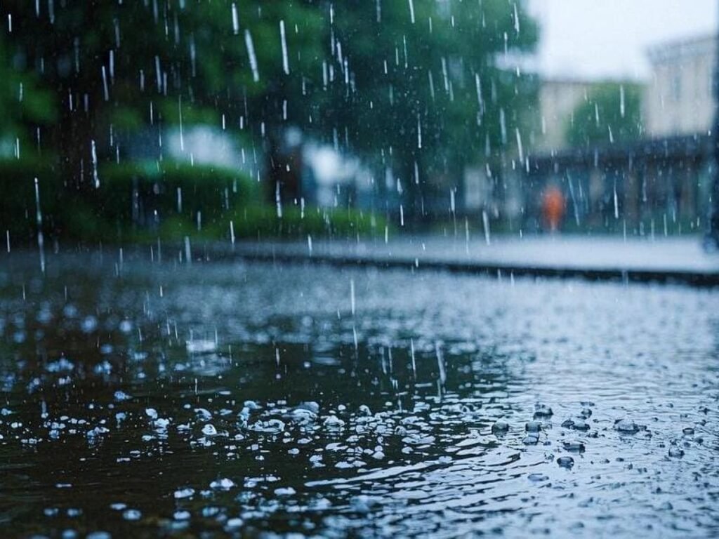 Fenomena Hujan Masih Terjadi di Musim Kemarau, Berikut Penjelasan BMKG